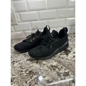 Puma Sneakers Women’s Size 10